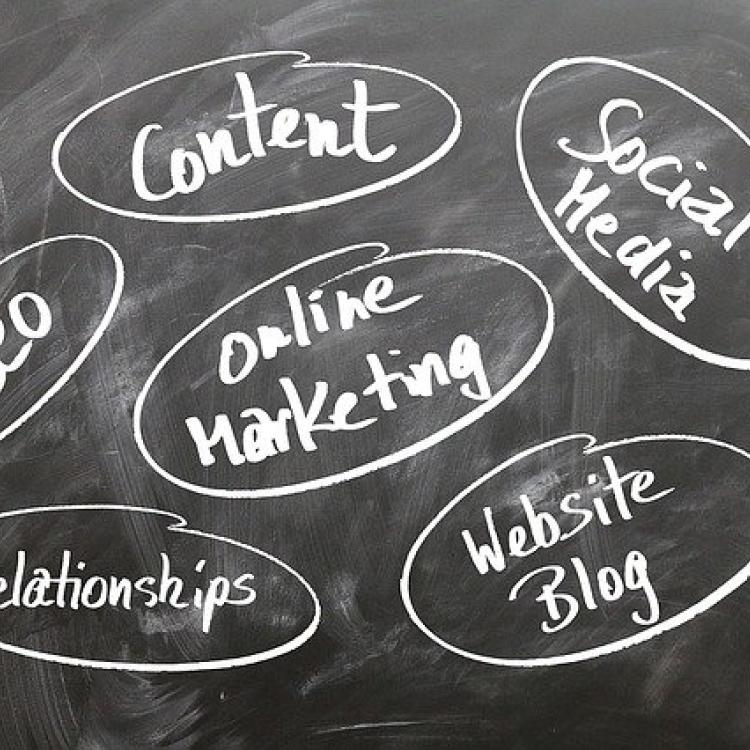 Wat is online marketing as a service?